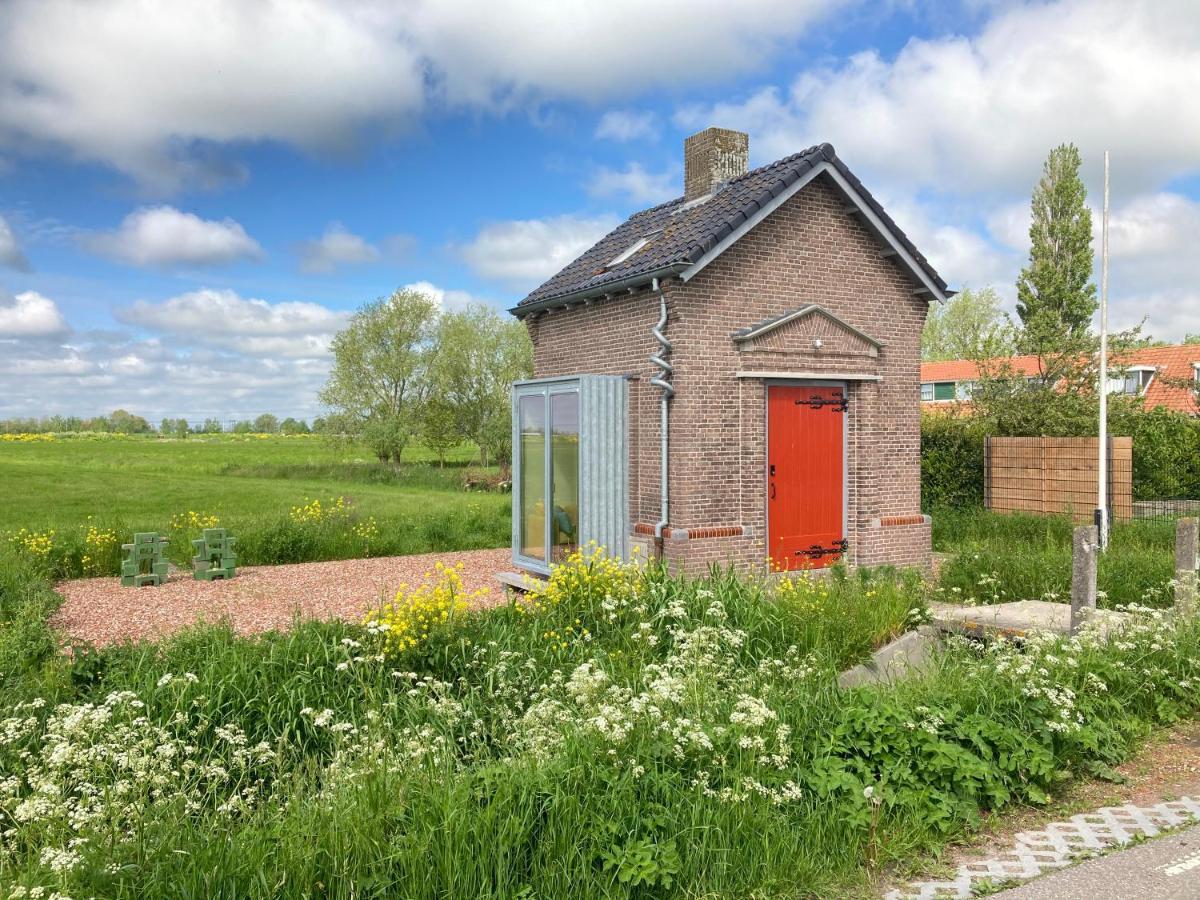 Tiny House Van Hoogspanning Naar Ontspanning Wirdum Εξωτερικό φωτογραφία